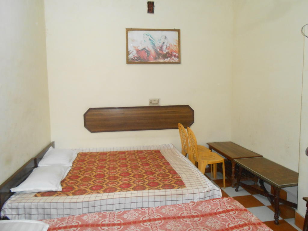 Gaurav Guest House Mathura Luaran gambar