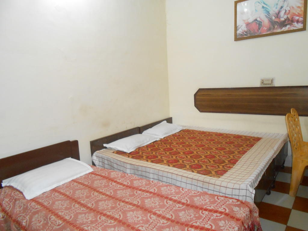 Gaurav Guest House Mathura Luaran gambar